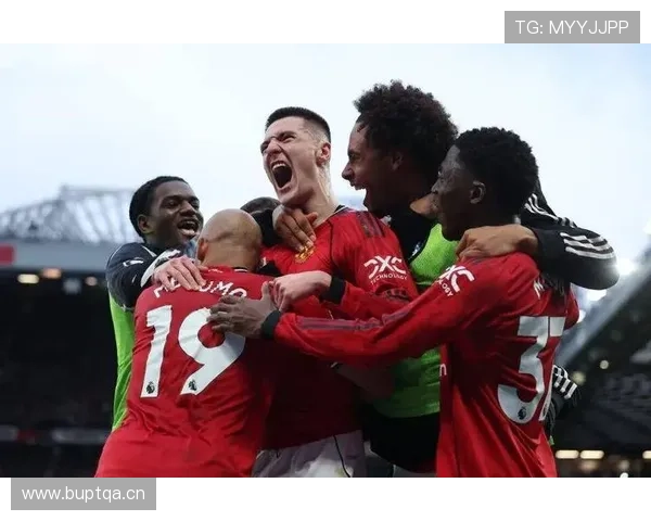 曼联赛季表现波动：问题持续显现，稳定性面临考验