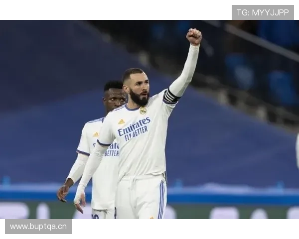 维尼修斯从替补奇兵到锋线核心的成长路径解析 维尼修斯从替补奇兵到锋线核心的成长路径解析