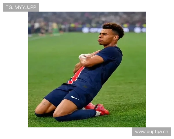 登贝莱对位阿什拉夫：边路速度对抗与战术博弈分析